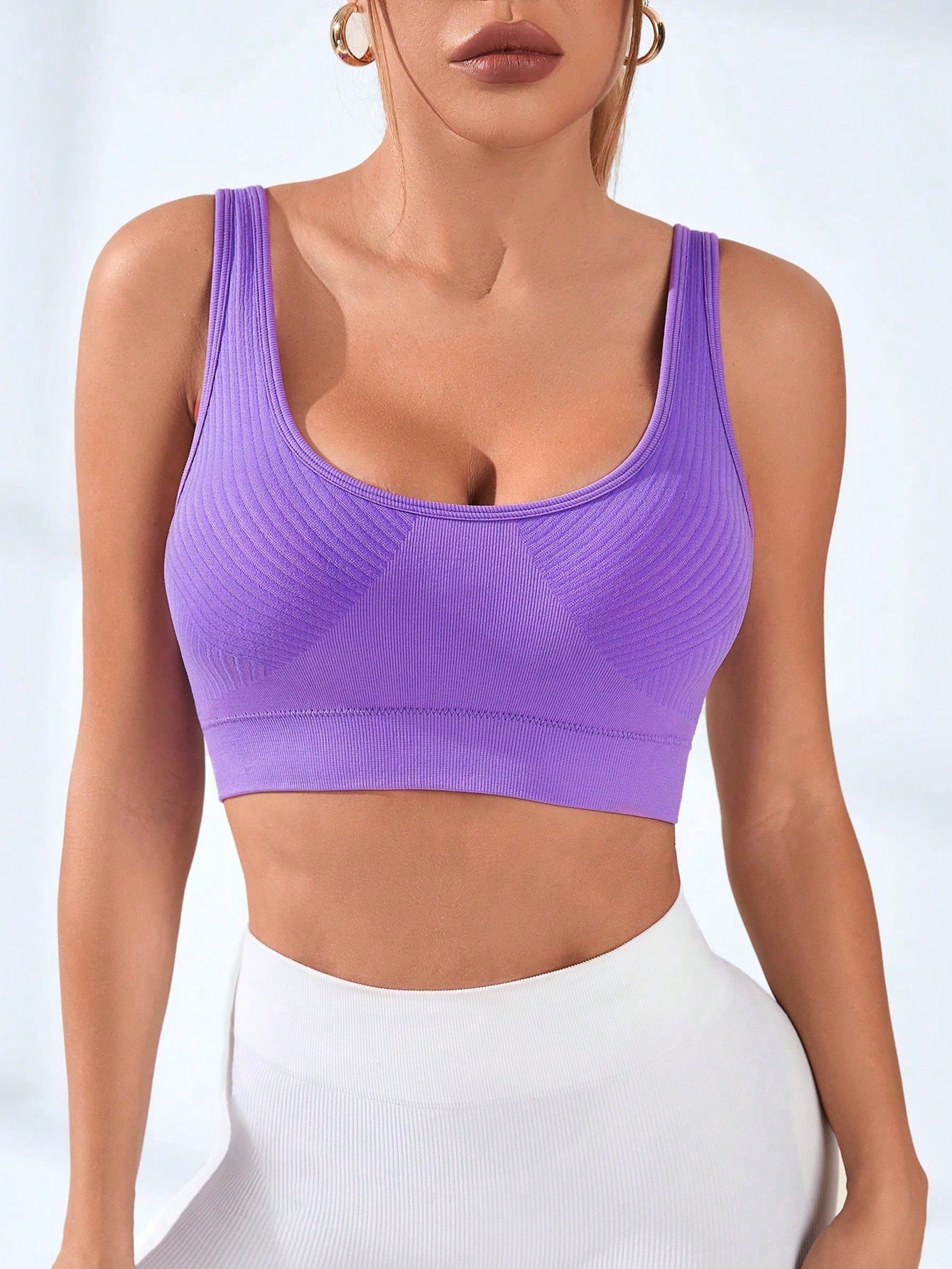 Kadınlar İçin Nervürlü U-Yaka  - Seamless Ribbed Workout Tank Top incelemesi ve fiyatı